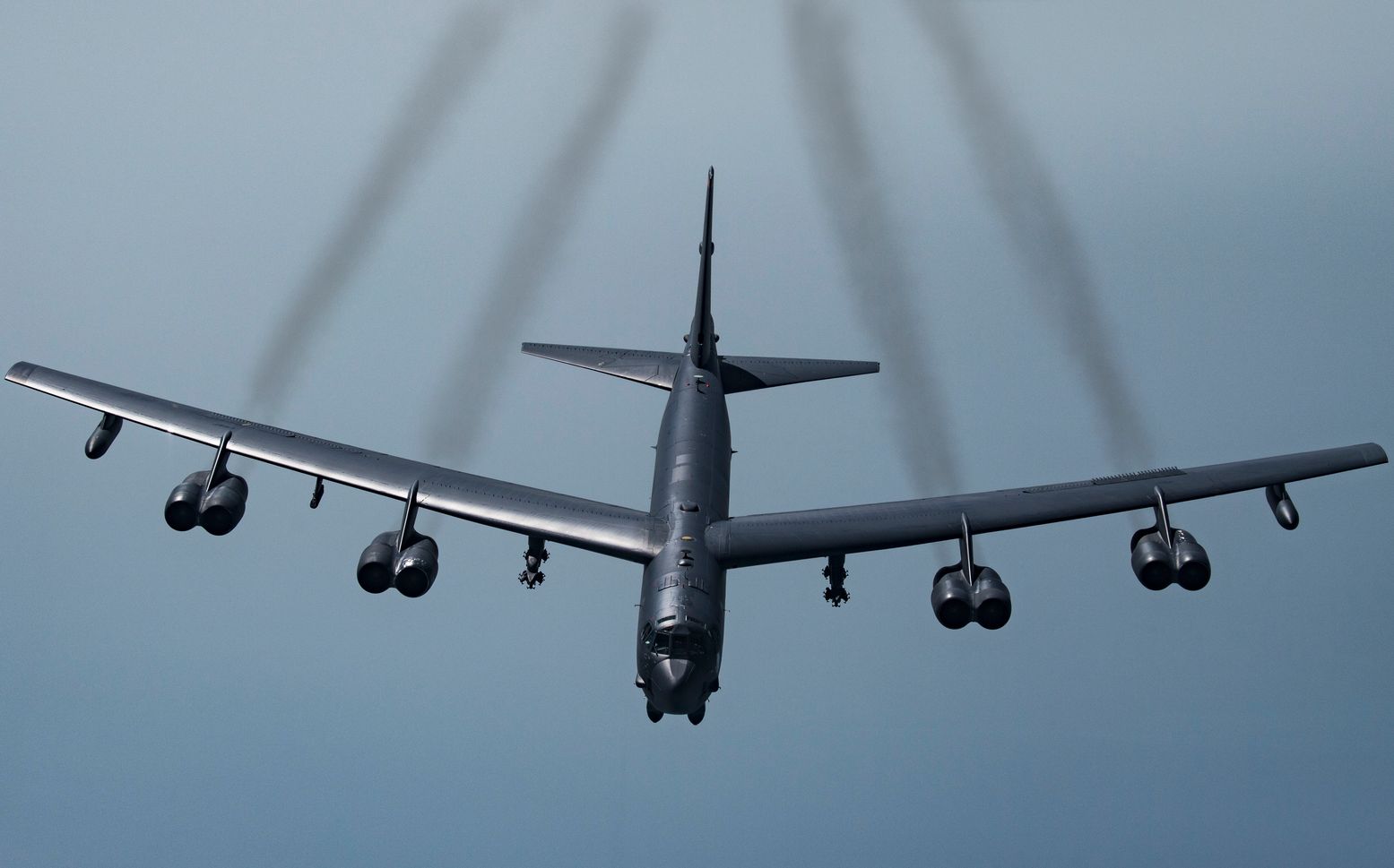 The Air Force Wants To Quadruple The Weight Of Bombs That The B-52H Can ...